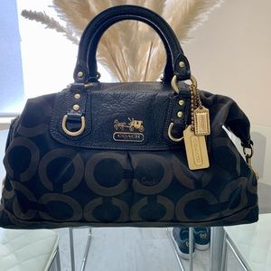 Beautiful Black Coach Sachet Vintage Bag
